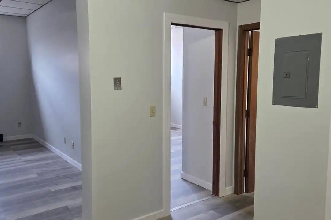 Apartment in Canton - View 2