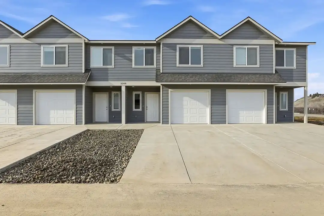 Apple Valley Town Homes - View 3