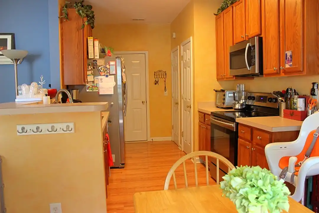 1008 Goldmist Ln - View 4