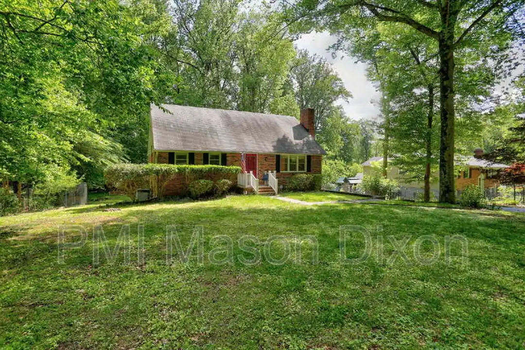 9710 Gwynn Park Dr - View 3