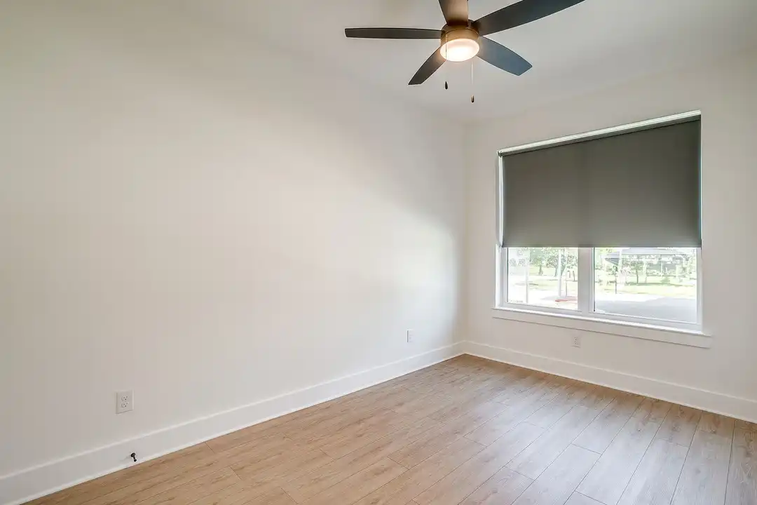 2341 Benbrook Blvd - View 5