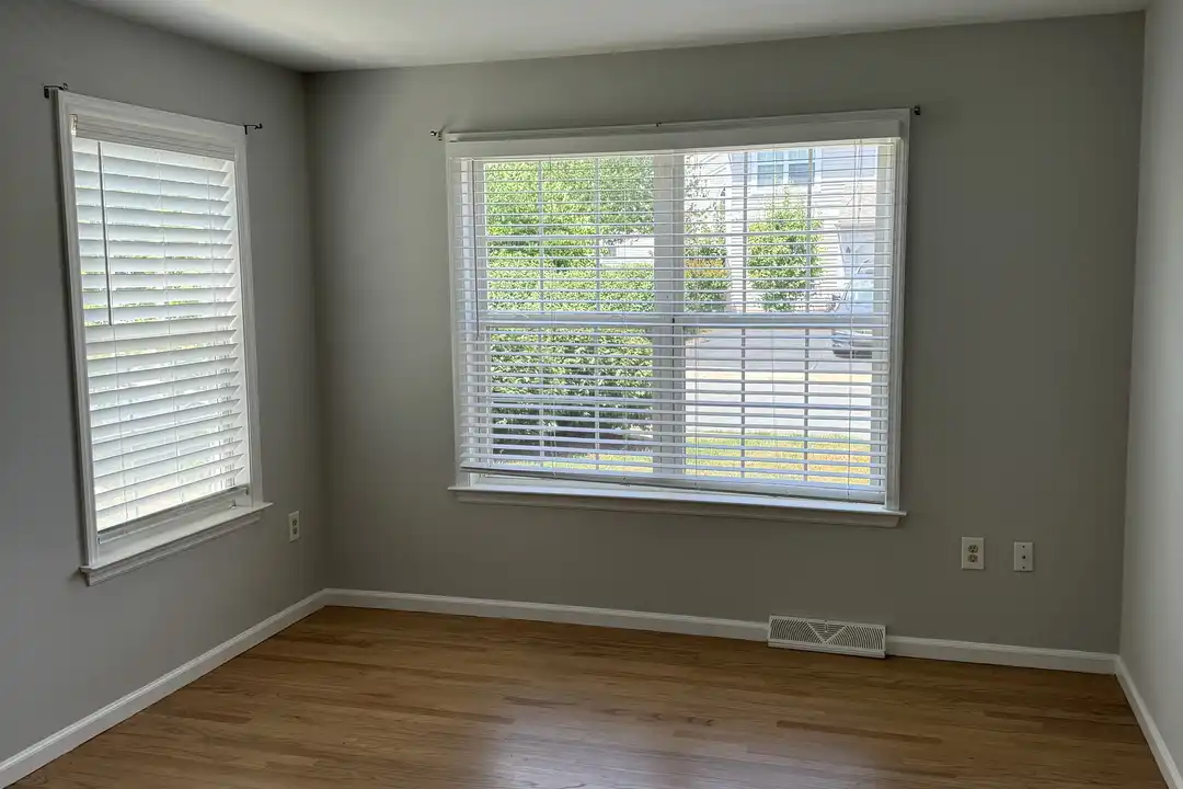 97 Wessex Ct unit 97 - View 6