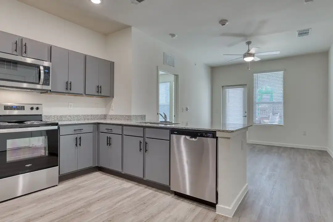 Sunstone Apartments - 5606 Culebra Rd - San Antonio, TX | Rent.