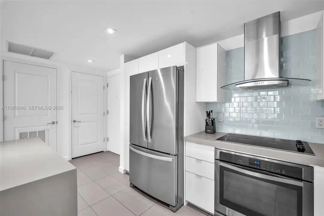 Apartment in Miami - View 4