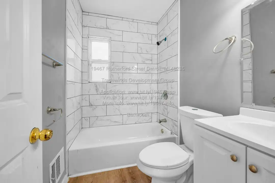 19467 Rutherford St – pohled 6