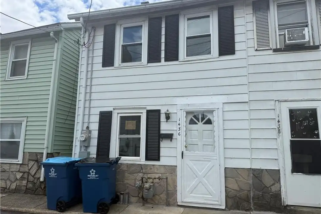 1436 Poplar St – photo 1 of 18