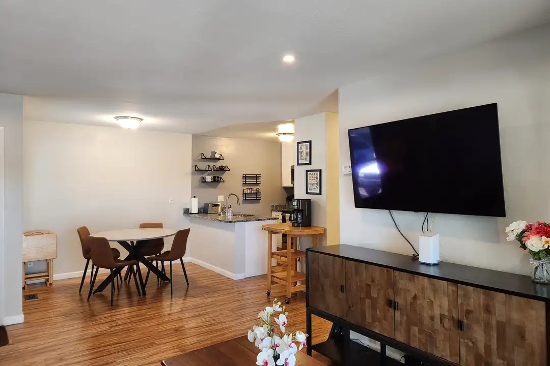 5450 Concord Blvd - View 3