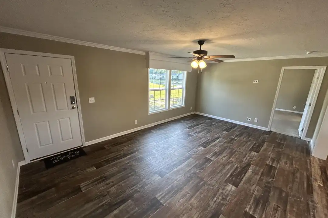 857 Nicholas Dr SW - View 4