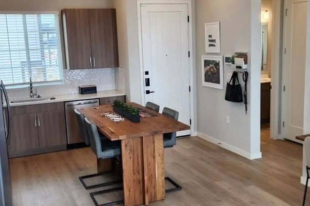 138 Conrads Ln unit 2-H - View 4
