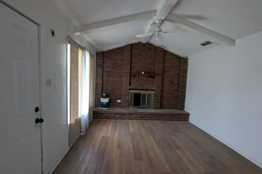 House in Lubbock - View 5