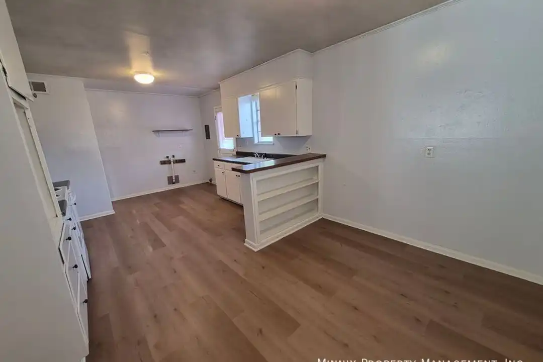 4226 SW 2nd Ave - View 6