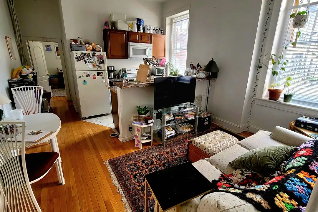 421 W Grace St unit 102 - View 5