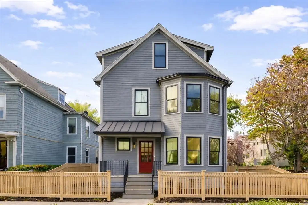 315 Pearl St unit 0 – photo 1