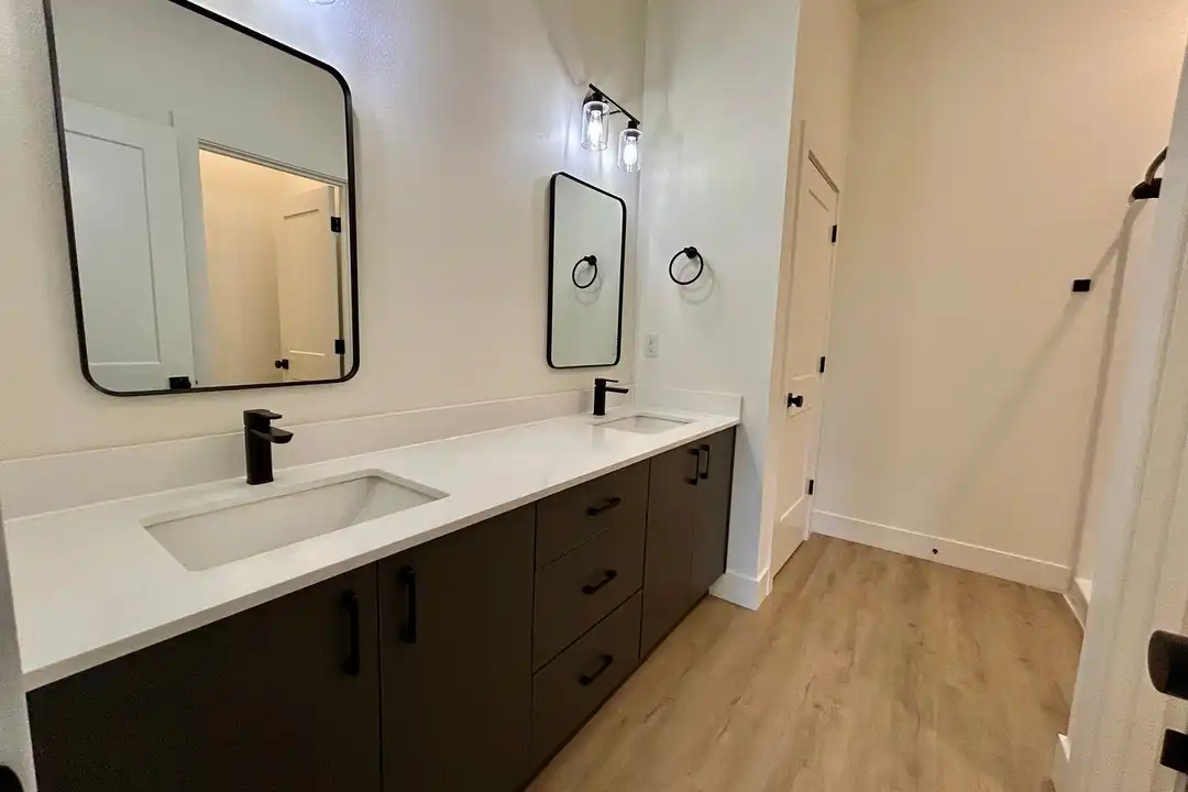 11015 NE 26th St unit Unit 02 - View 6
