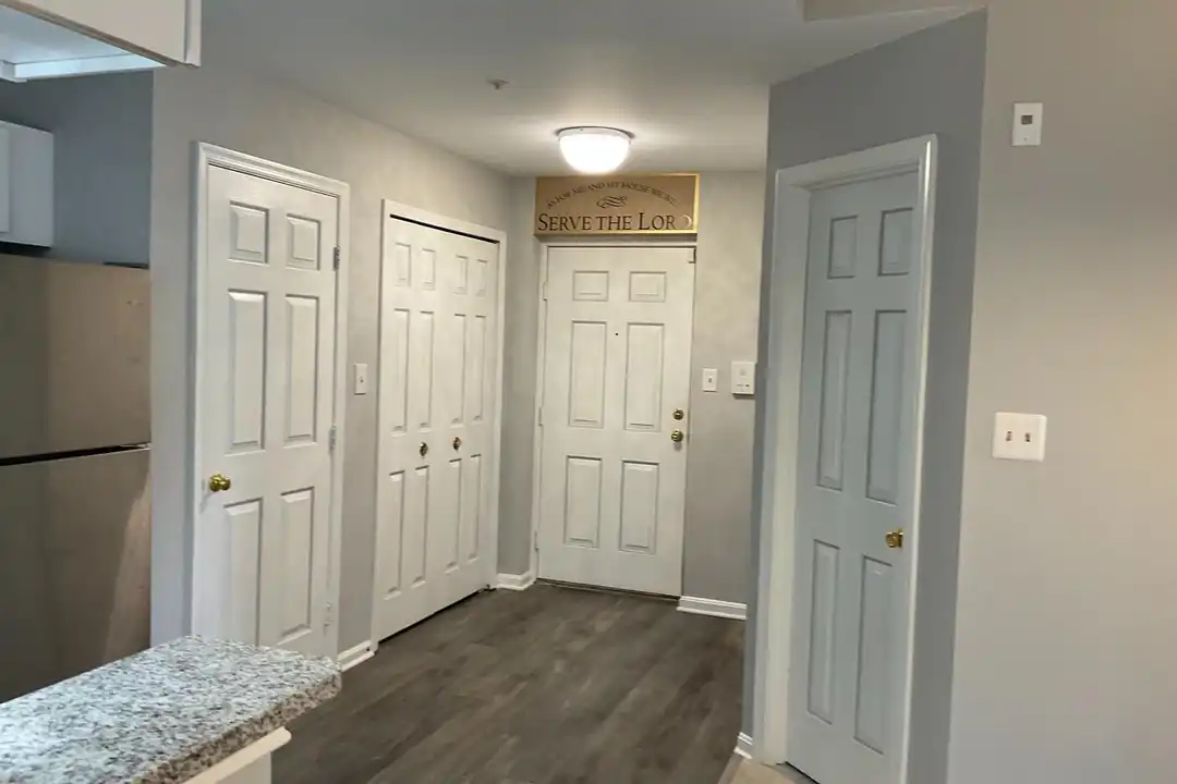 9808 Lake Point Ct unit 301 - View 6