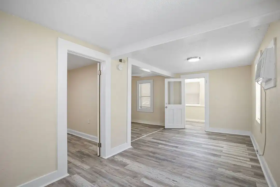 4489 58th Ave N - More