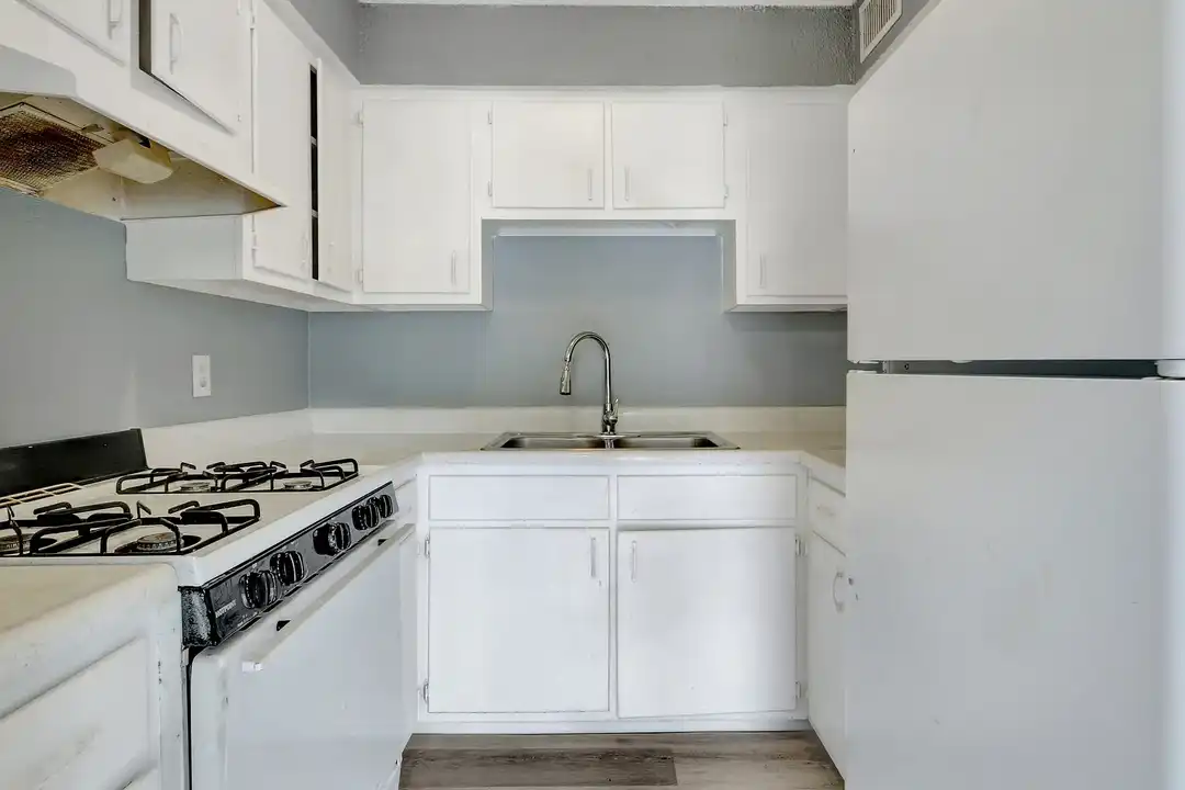 Greenbriar Apartments – photo 1 of 50
