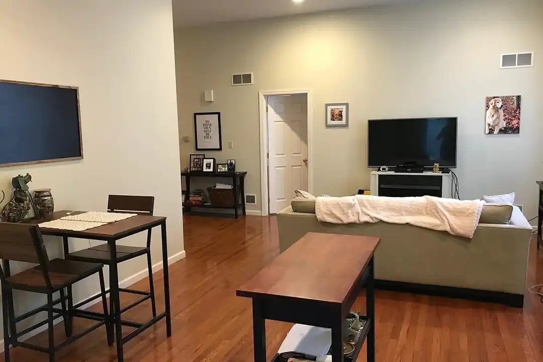 6315 Marchand St unit 5 – photo 1