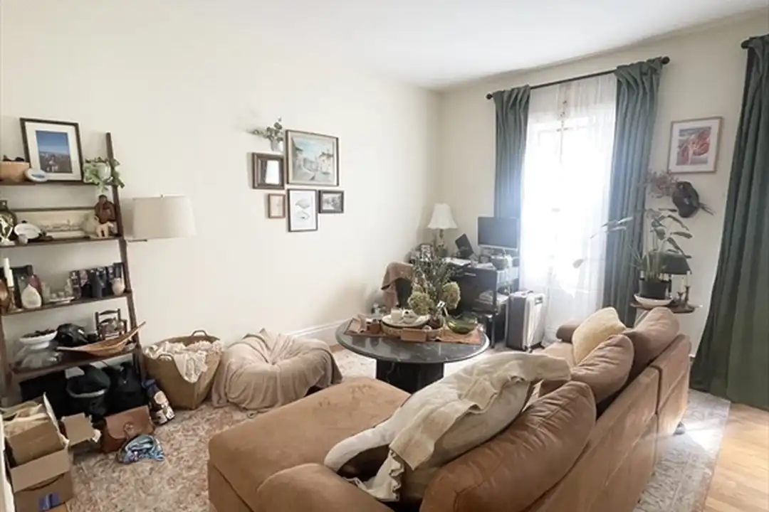13 S Russell St unit 1 - View 5