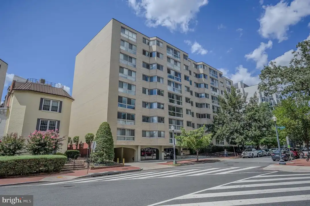 922 24th St NW unit 414 - View 2
