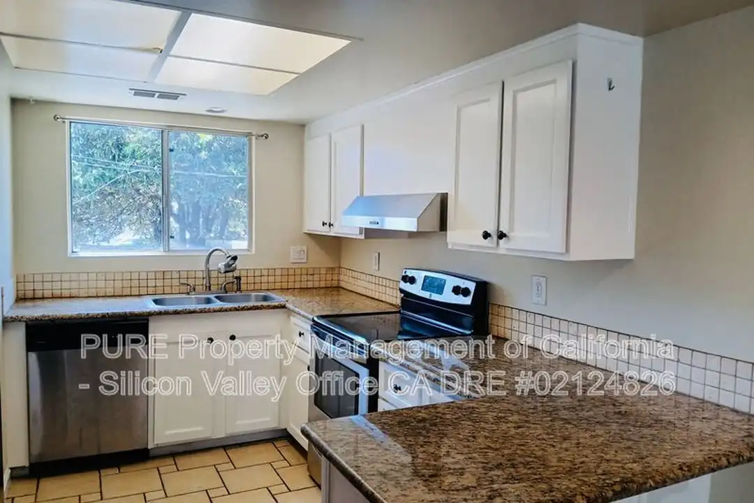 5485 Soquel Dr - View 6