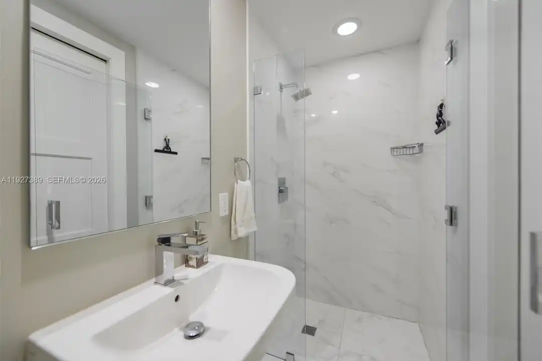 801 S Miami Ave #3706 - View 5
