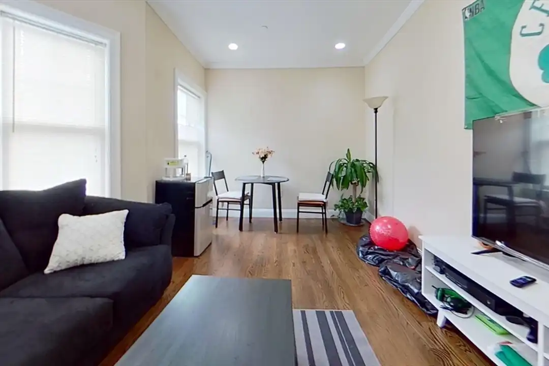 2969 Washington St unit 2 - Widok 3