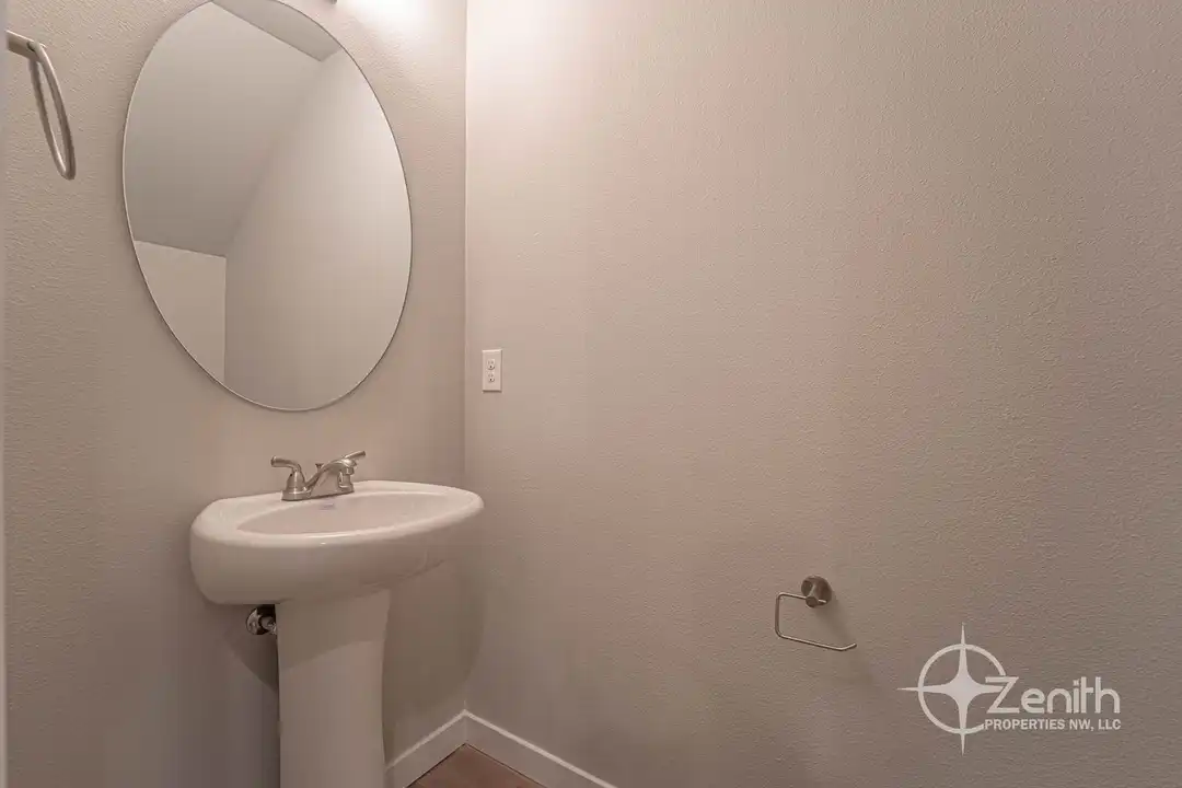 4912 NE 2nd Ct - View 6