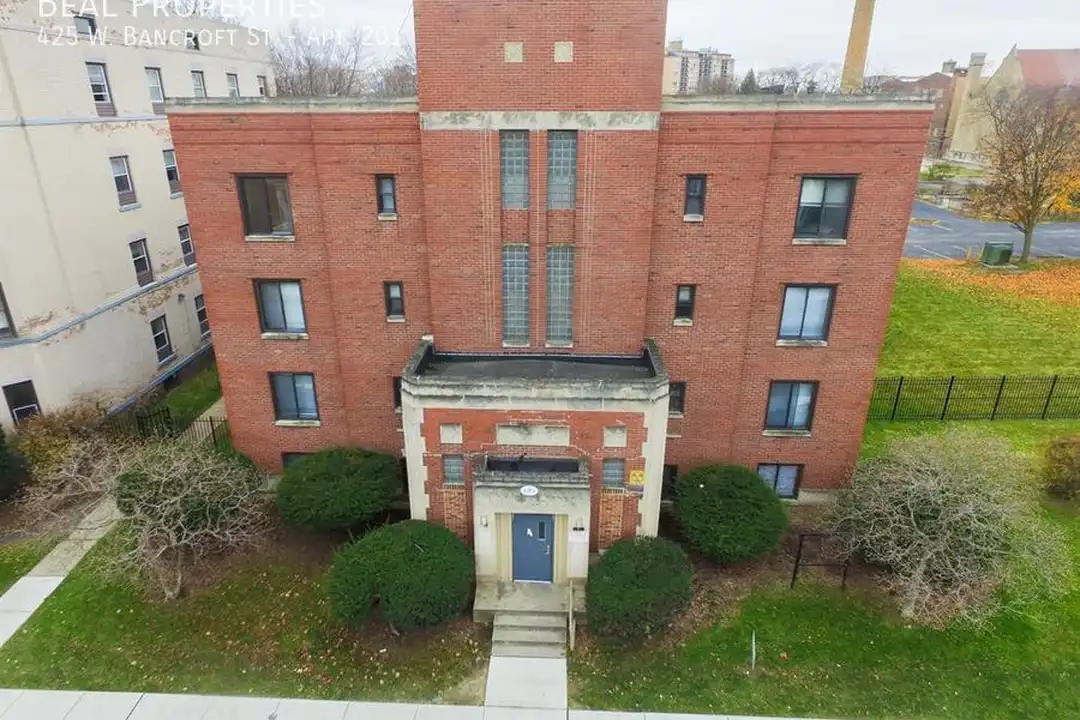 425 W Bancroft St – photo 1