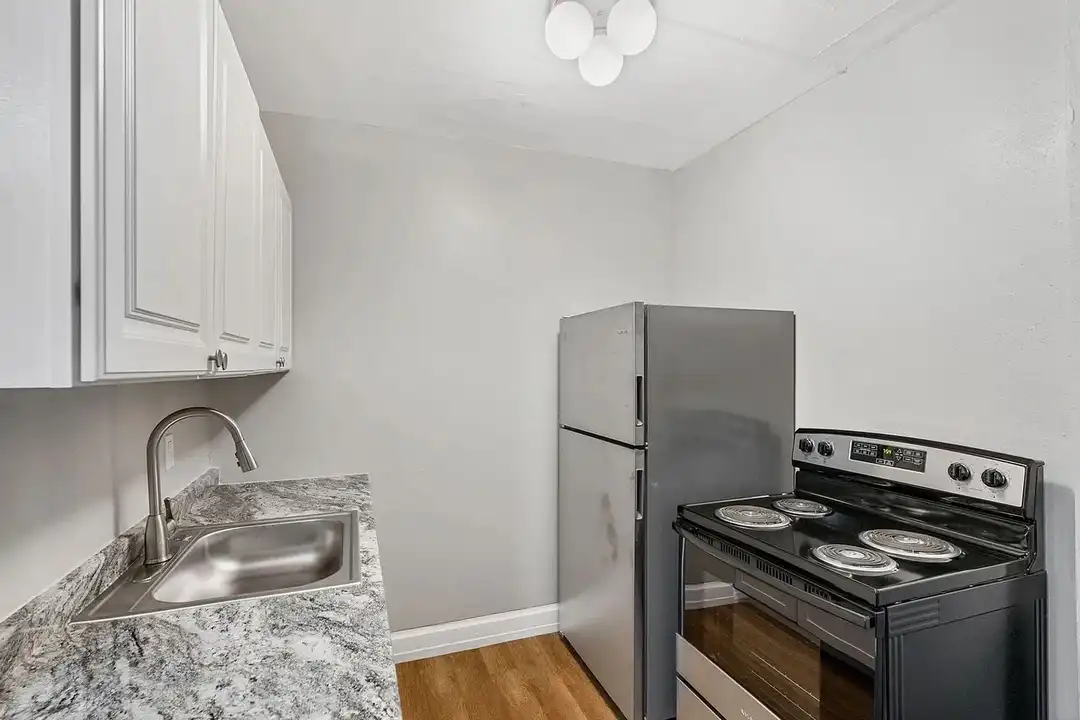 1428 W Tenth Ave unit #2 – photo 1