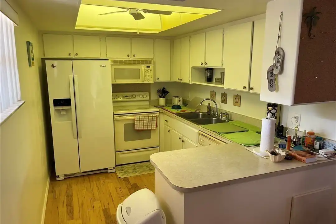 Apartment in Fort Myers - View 5