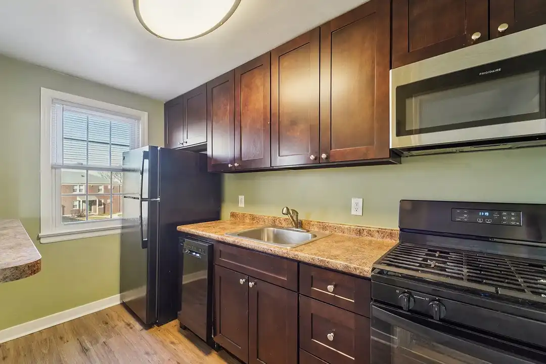 Riverview Gardens - View 6