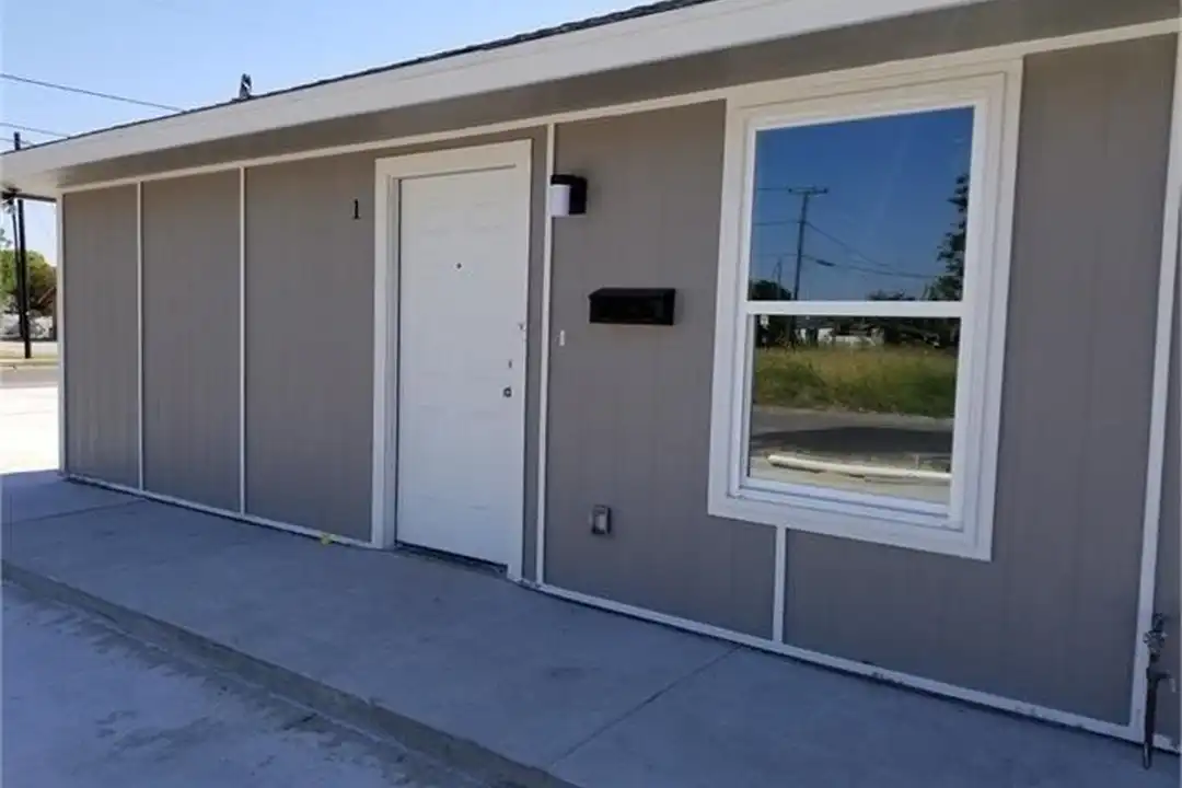 2937 Ruth St – photo 1