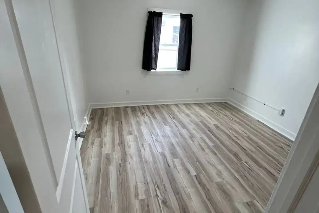 735 10th St unit #104 - View 6