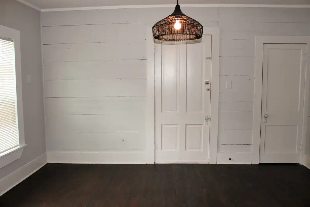 1003 N Park St - View 4