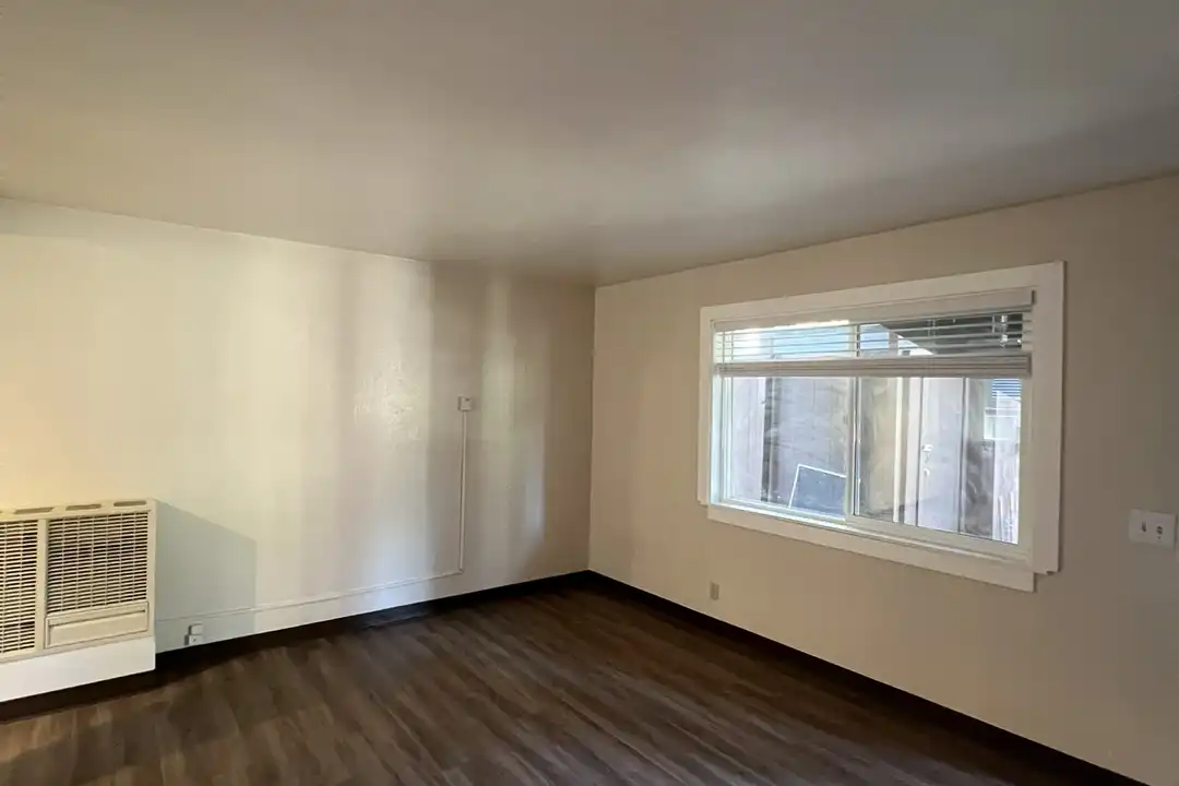 1222 Sierra Blvd unit 4 - View 4
