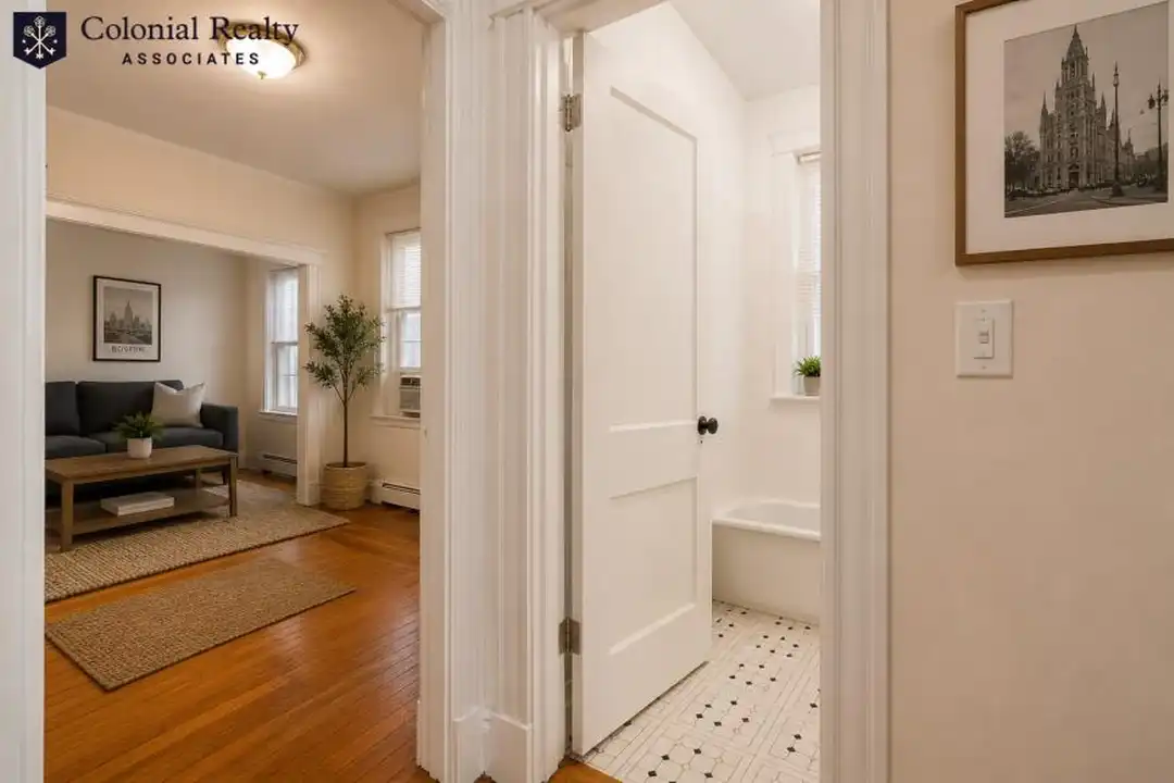 Apartment in Boston - View 3