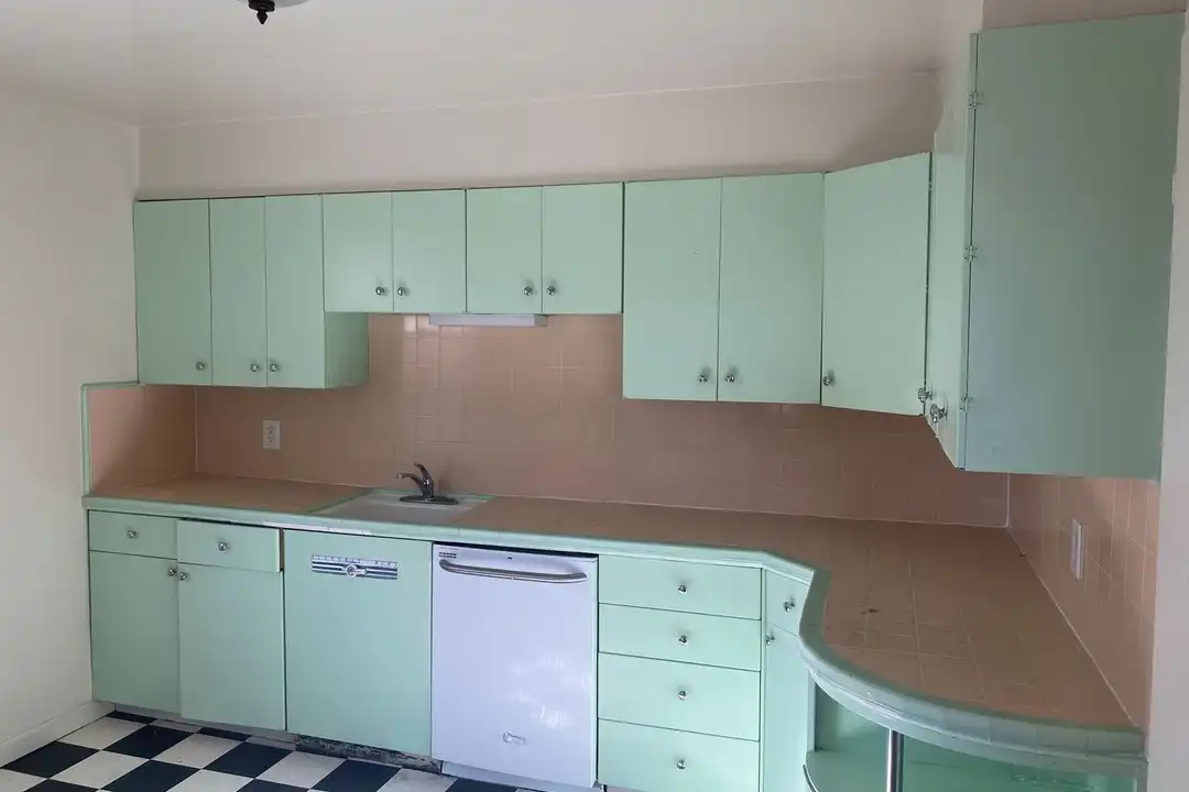 311 Sinclair St unit 10 - More