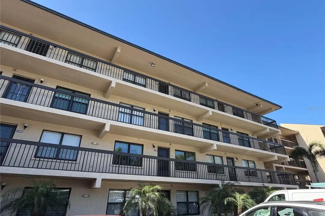 515 30th Ave W #405-H - View 2