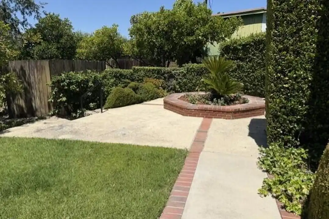 3040 Orange Ave - View 4
