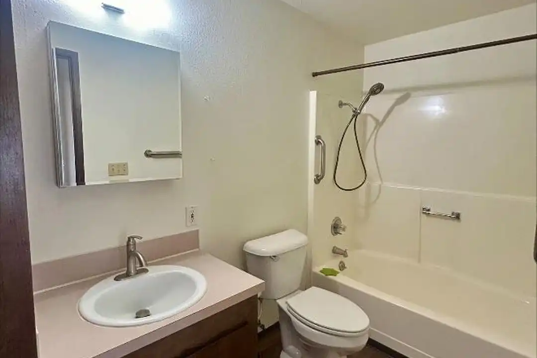 5775 Golden Eagle Dr - View 4