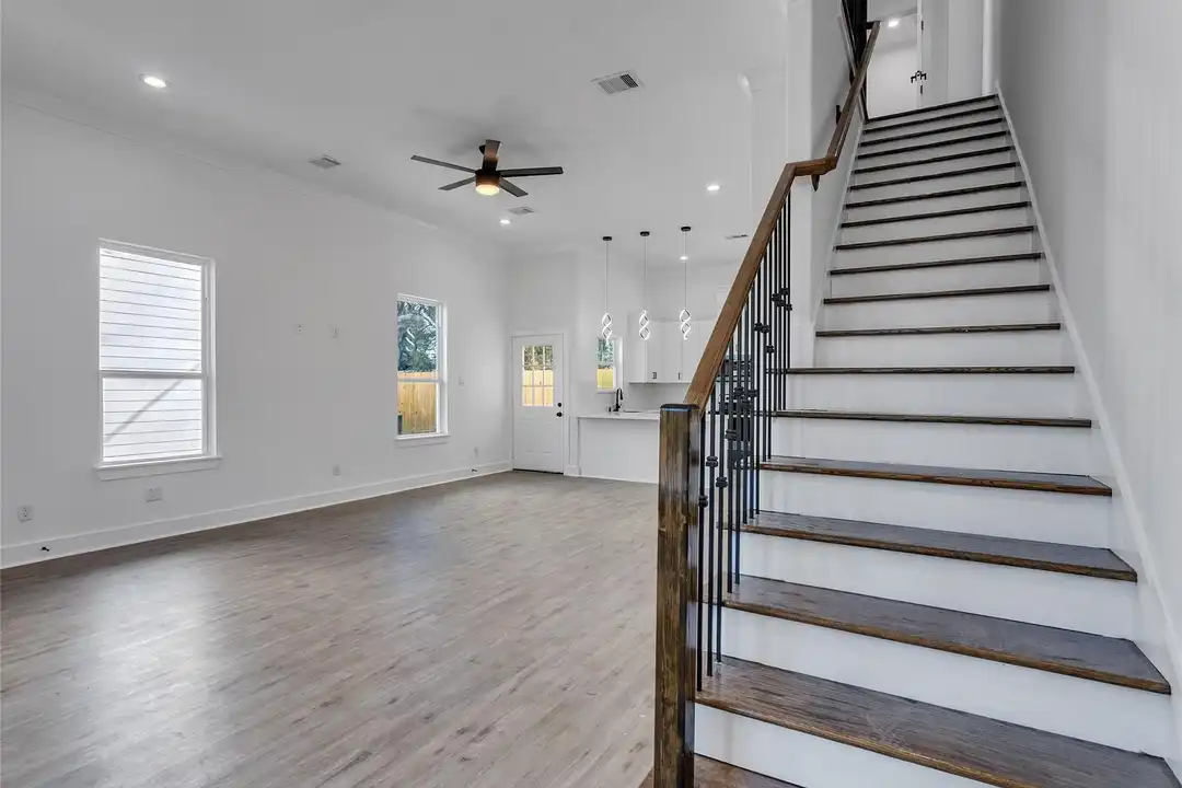 5126 Clover St unit B - View 4
