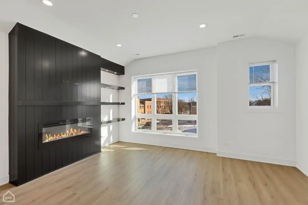 6500 S Maryland Ave - View 5