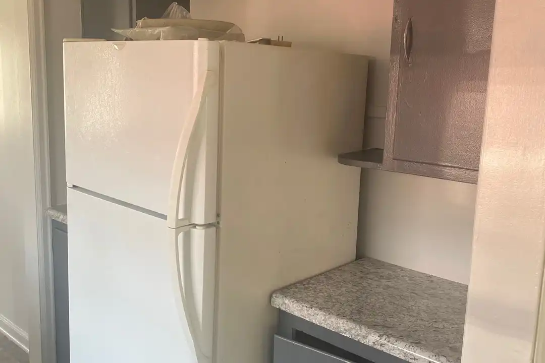 607 Morgan Ave - View 5