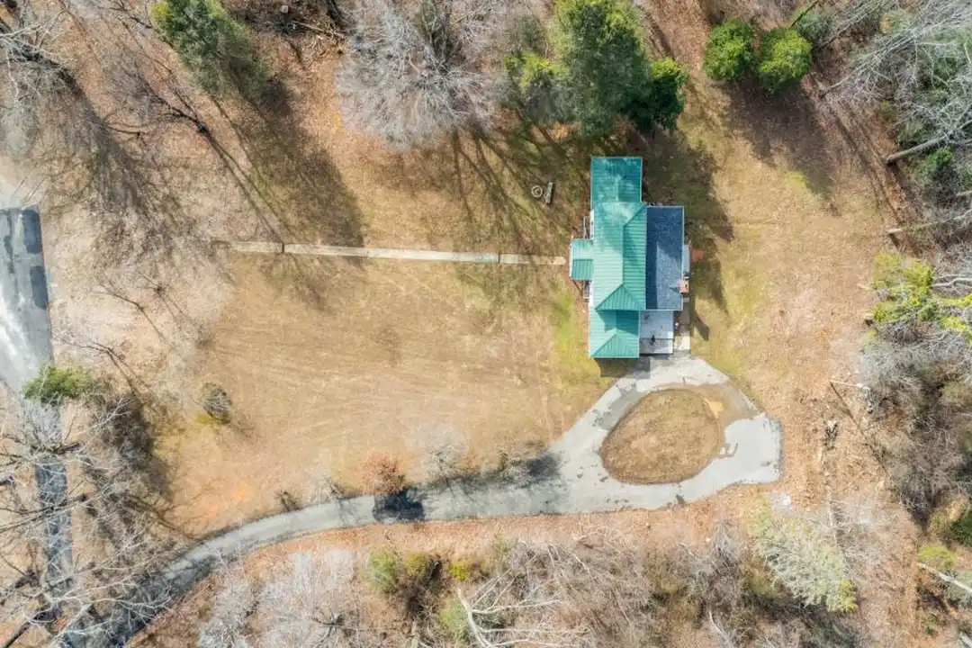 228 Newcomb Dr - View 2