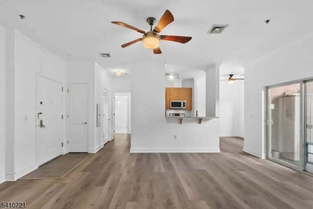 172 Culver Ave #206 - View 3