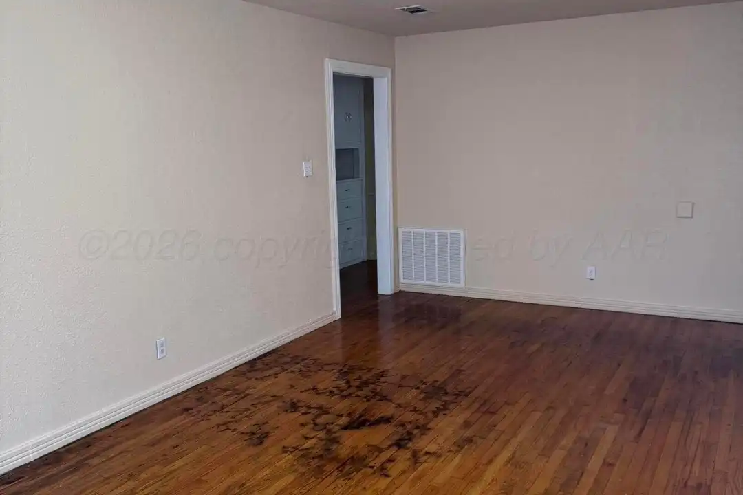 3401 Lynette Dr - View 3
