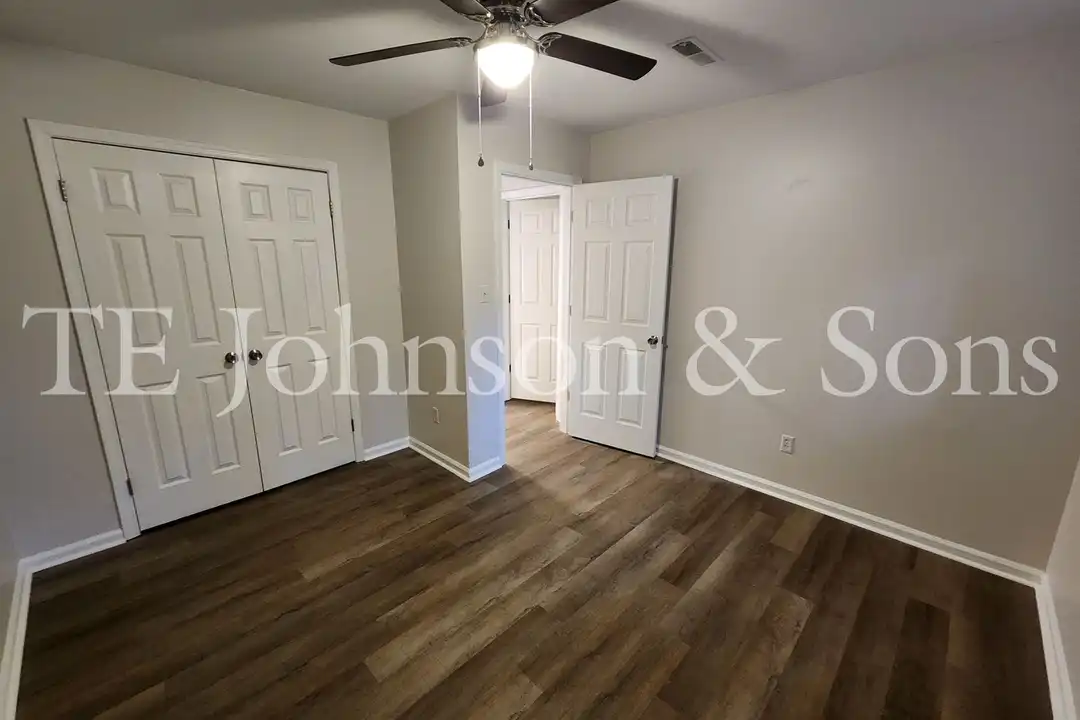 2571 Green Oaks Ct SE unit 2571 Green Oaks B - View 4