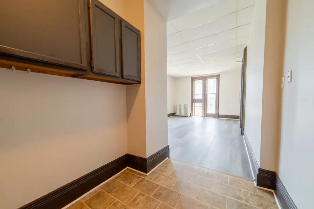 125 W Commerce St unit Unit 2 - View 5