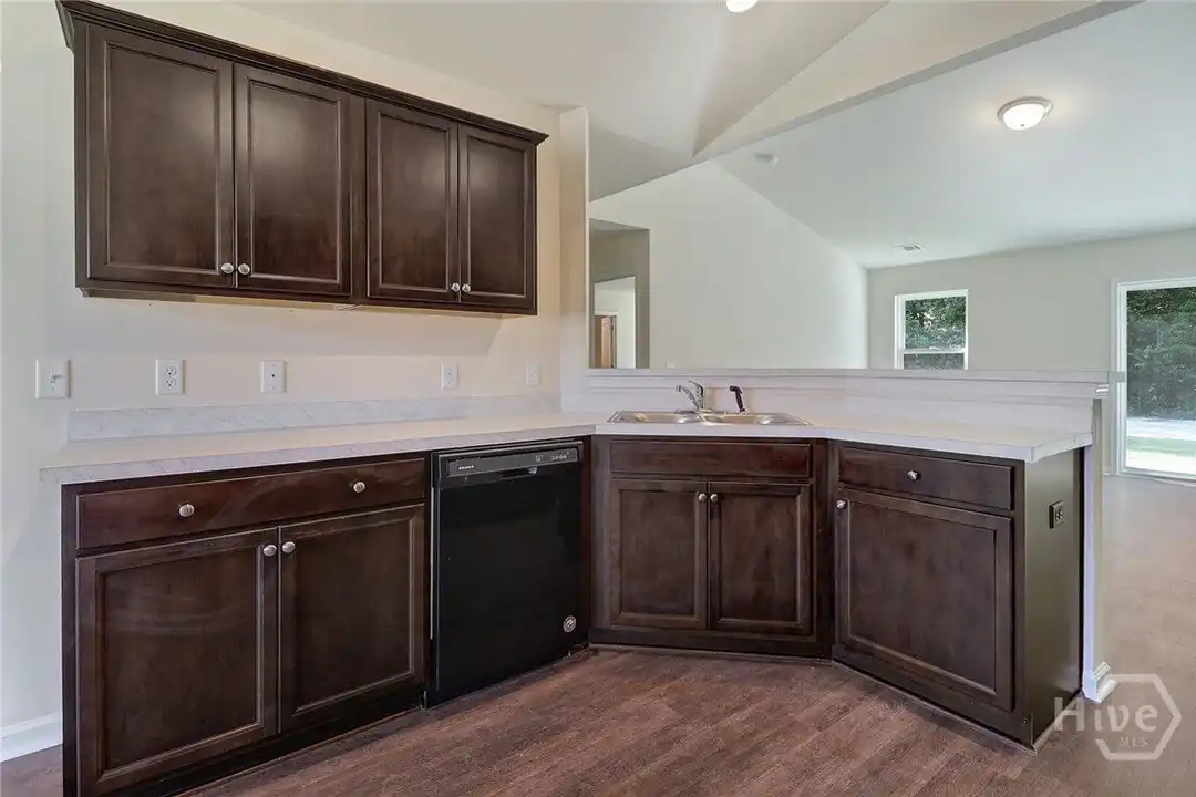 205 Willis Wy - More